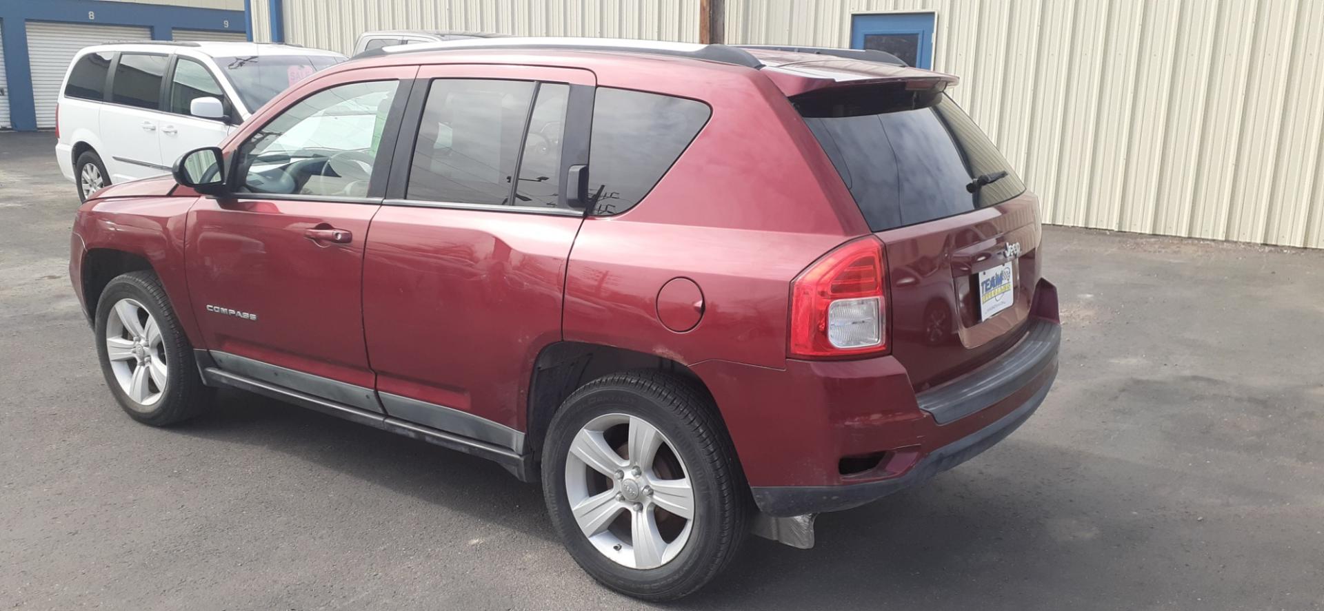 2011 Jeep Compass Sport FWD (1J4NT1FB0BD) with an 2.4L L4 DOHC 16V engine, 5-Speed Manual transmission, located at 2015 Cambell Street, Rapid City, SD, 57701, (605) 342-8326, 44.066433, -103.191772 - CARFAX AVAILABLE - Photo#2